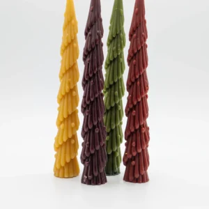 Velas de Adviento para coronas de Navidad que dan Inicio a la tradición más bonita de la Navidad. Hecho a mano en lucy´s luz con pura cera de abeja y magia.