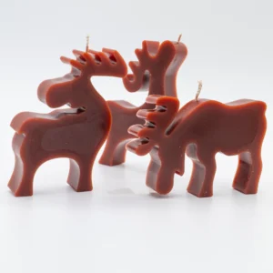 Set de 3 renos de Navidad para decorar tus cenas en casa en estas fechas, hechos a mano en Lucy´s Luz, 100% cera de abeja pura de apicultores locales en España